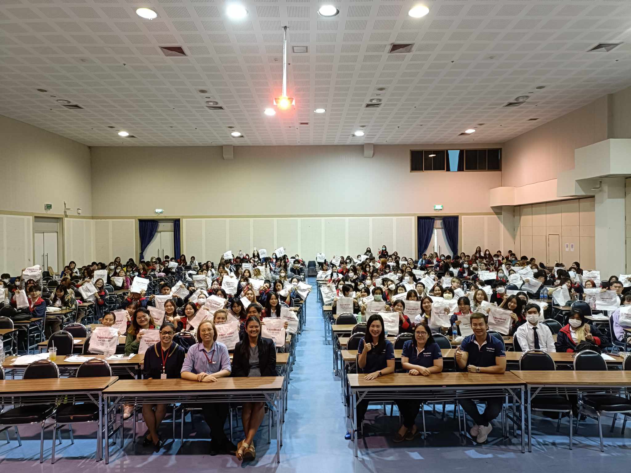 บริษัท ExxonMobil จัดกิจกรรม Career Talk ให้กับนักศึกษาสำนักวิชาจีนวิทยา มหาวิทยาลัยแม่ฟ้าหลวง