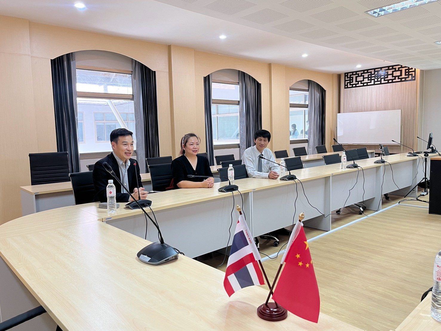 MFU News : LINE_ALBUM_392569_BE_260903_5.jpg